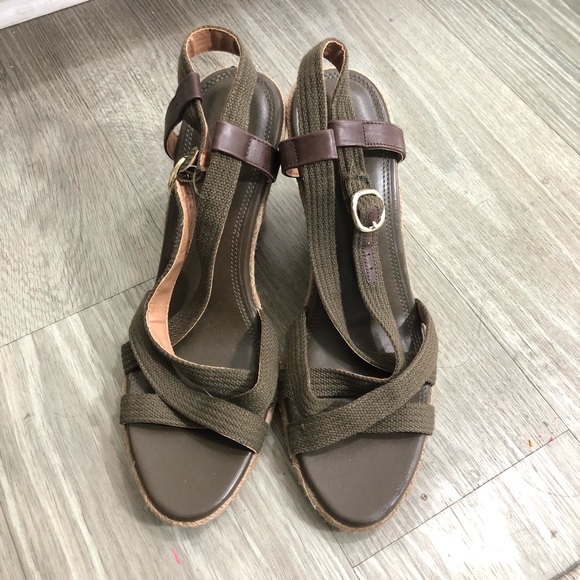 Banana Republic Shoes - SALE! Banana republic espadrilles wedges